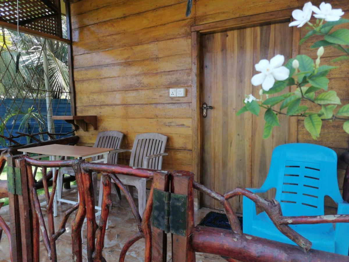 Sea View Resort Kallady Dış mekan fotoğraf